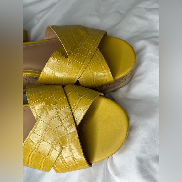 Marc Fisher Yellow Croc Embossed Cork Wedge Sandals - Picture 4 of 5